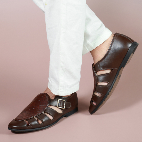 NICHE Cherry Croco Maharaja Peshawari Sandal