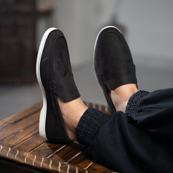 NICHE Black Ultra Comfortable Super Suede Casual Loafers