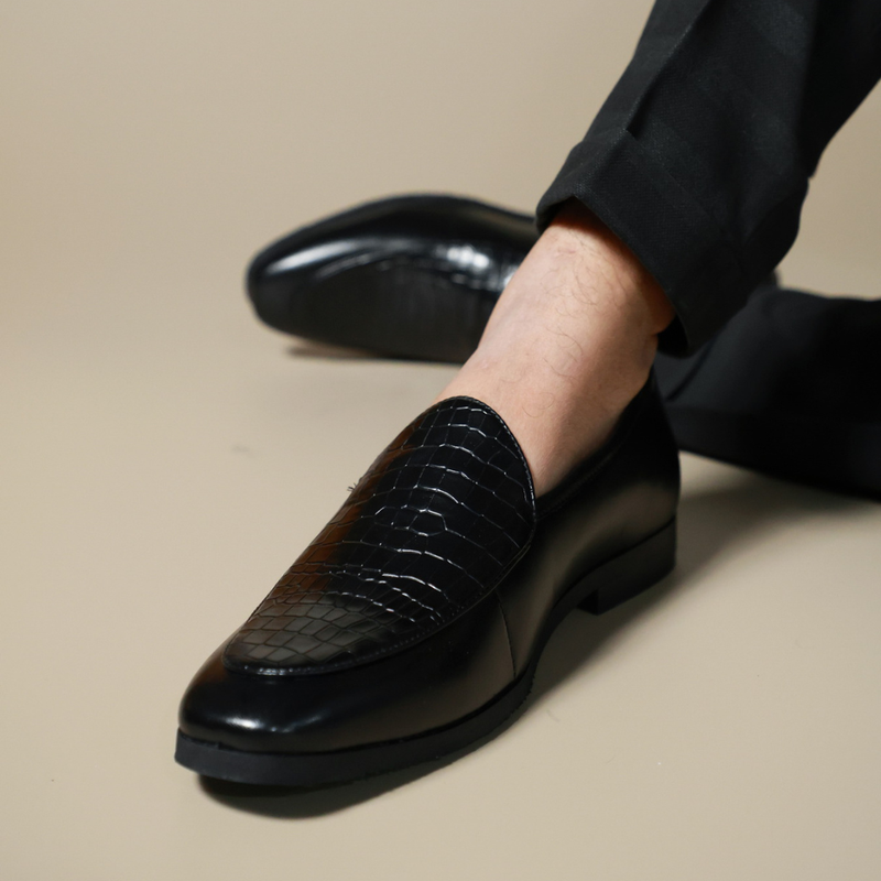 NICHE Black Exclusive Croco Loafers