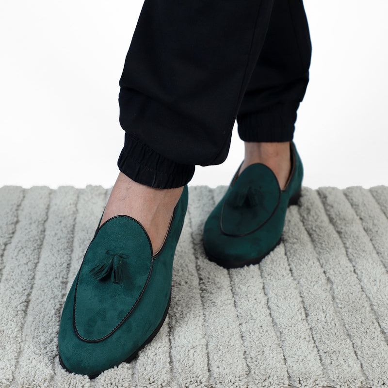 NICHE Green Suede Tassel Loafers