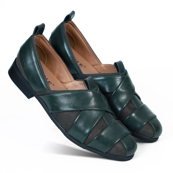 NICHE Olive Nawab Designer Sandal