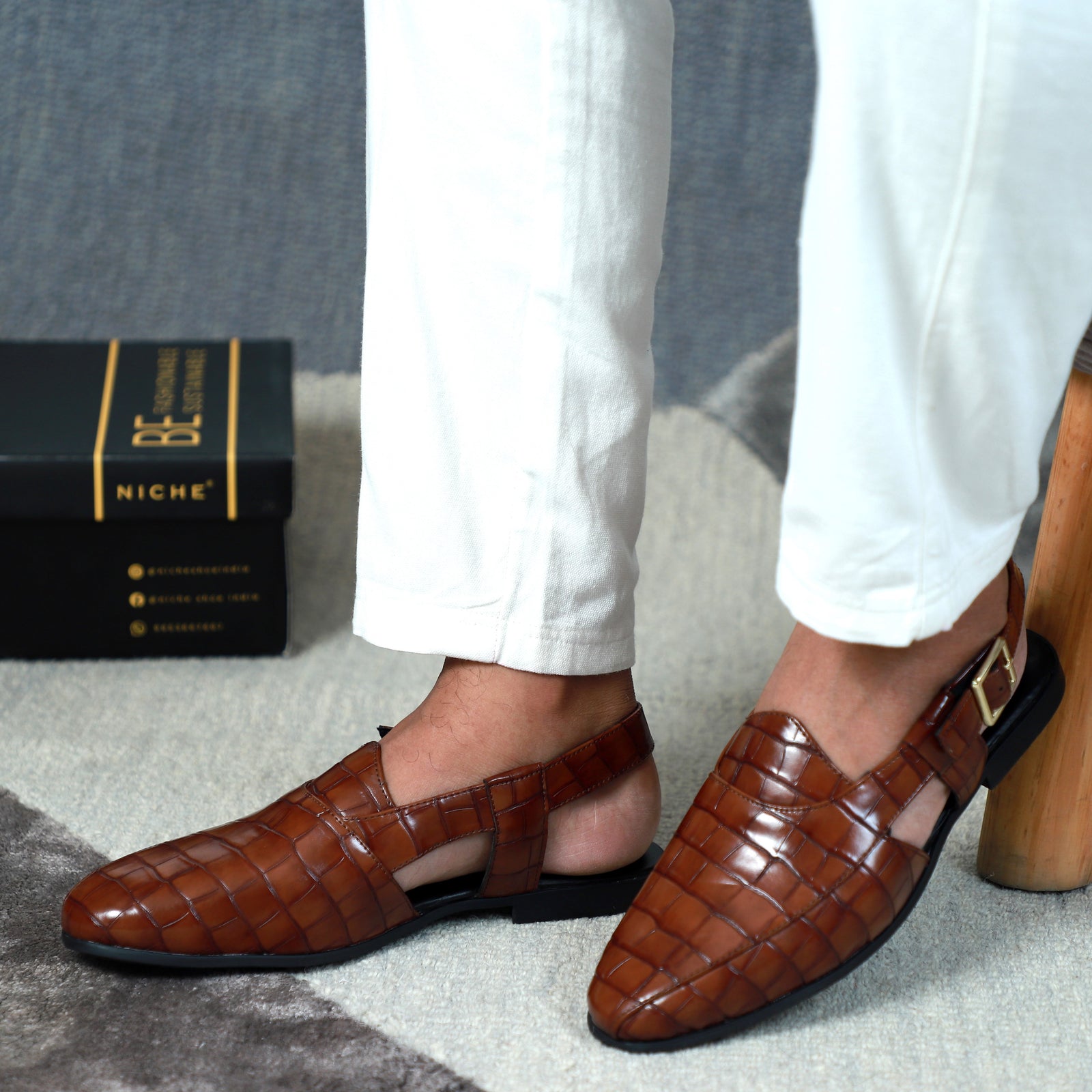 靴 SQUARE TOE SHOES /eaphi Niche CherryBlack Croc Ethnic Peshawari Sandal – NICHE