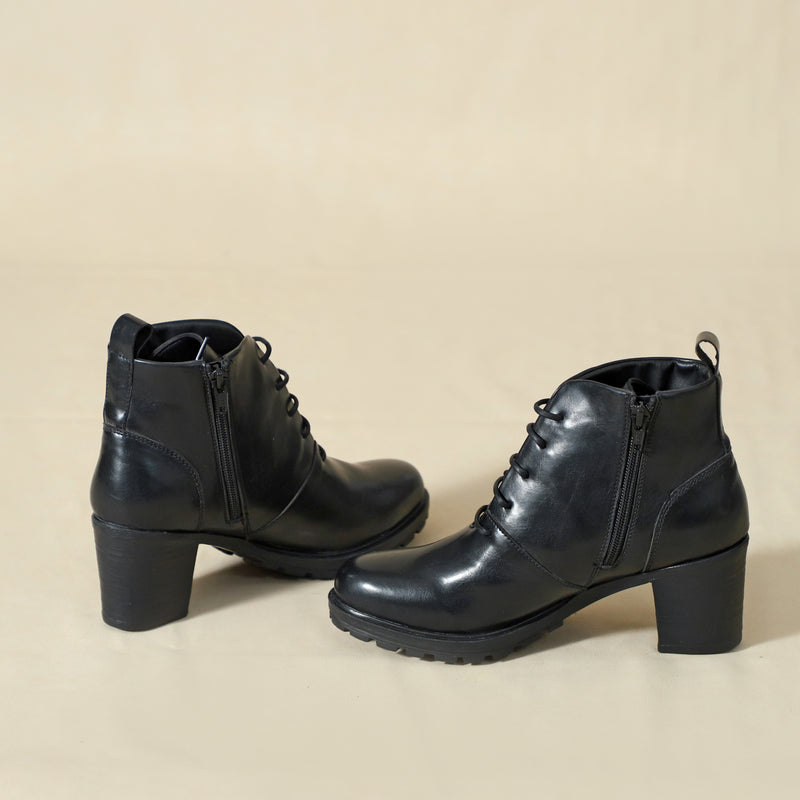NICHE Women Block Heel Zip-Up Boots (Black)