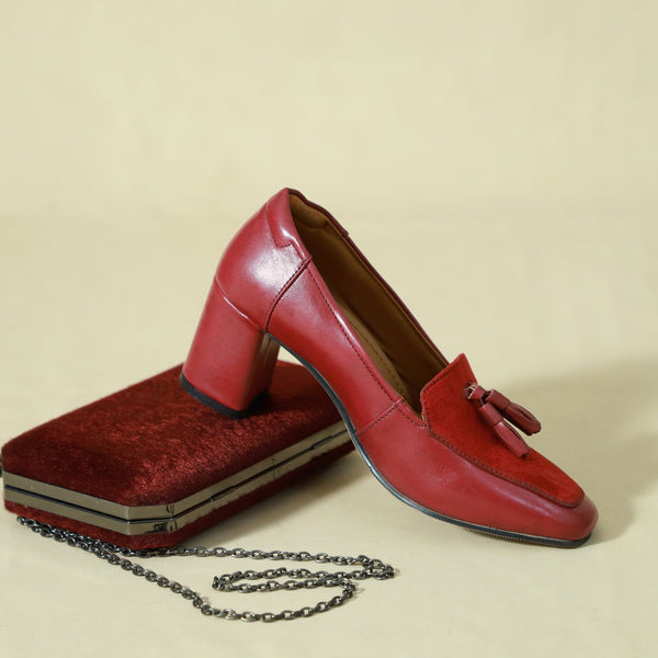 NICHE Women INLove Burgandy Block Heel Tassel Loafers
