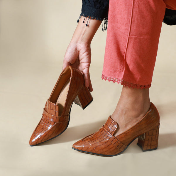 NICHE Women Cro-Co Block Heel Pumps - Tan