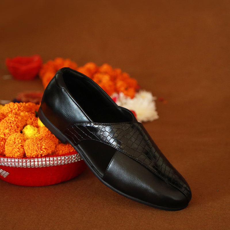 NICHE Black Croc Ethnic Peshawari Sandal