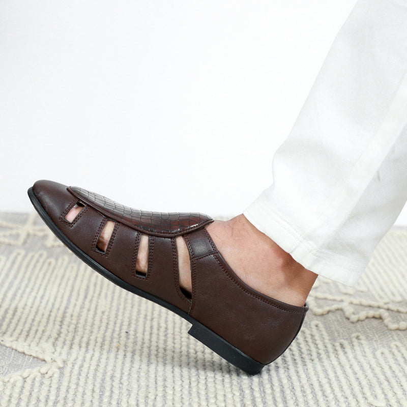NICHE Cherry Croco Maharaja Peshawari Sandal