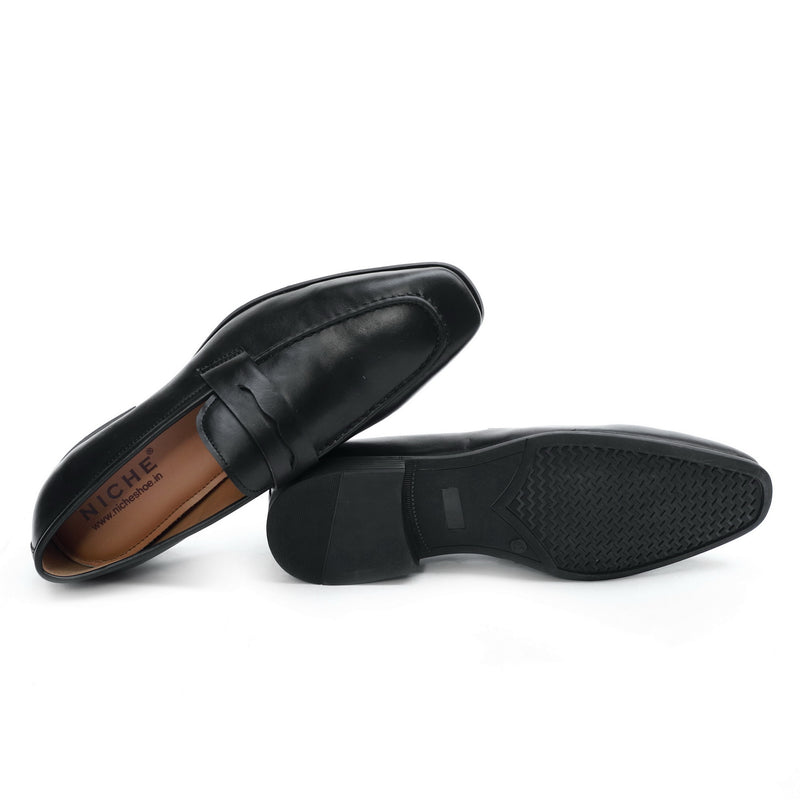 NICHE Black Evergreen Penny Loafer