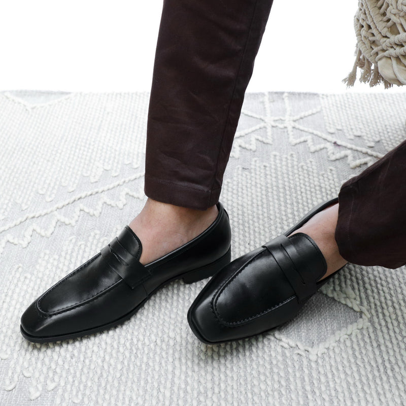 NICHE Black Evergreen Penny Loafer