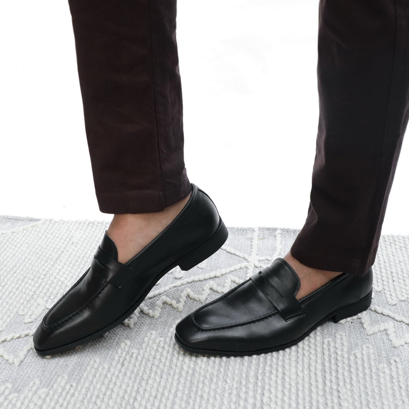 NICHE Black Evergreen Penny Loafer