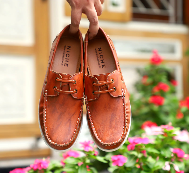 NICHE Mosa Boat Shoes